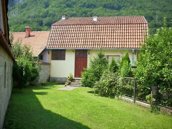 Perucac Apartment Daire Perucac